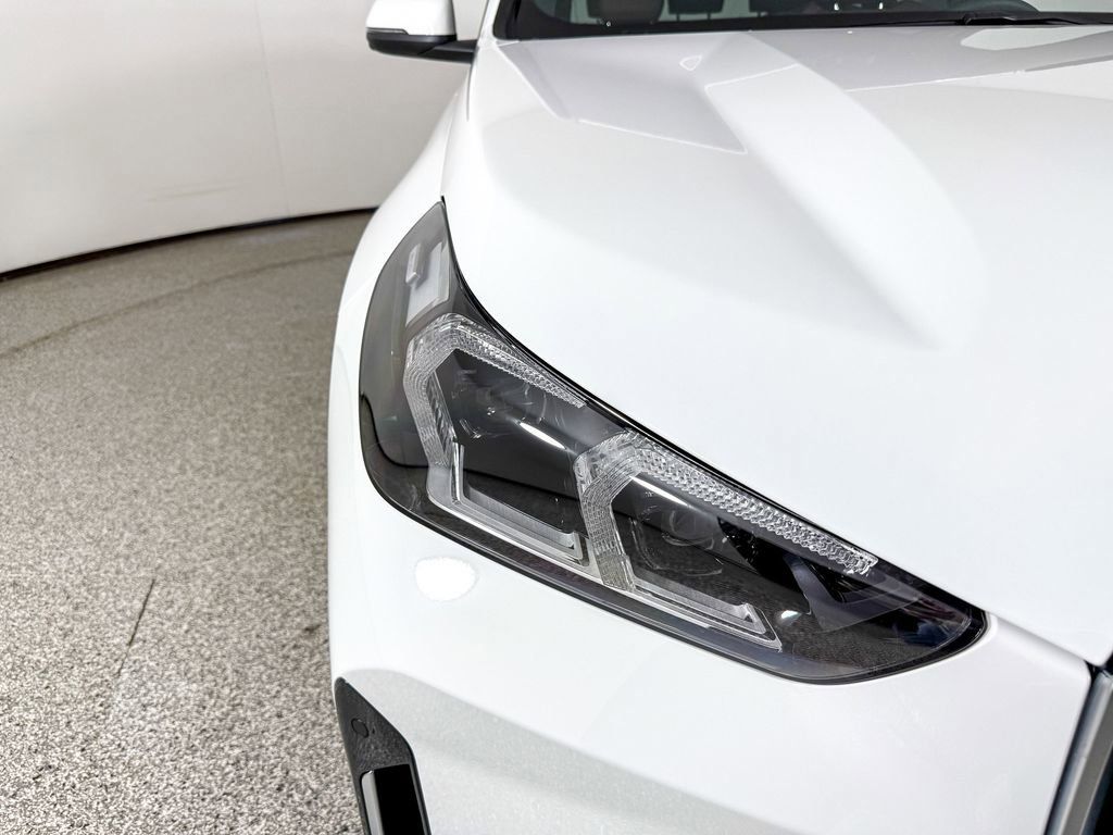 Thumbnail: 2025 BMW X1 - 9