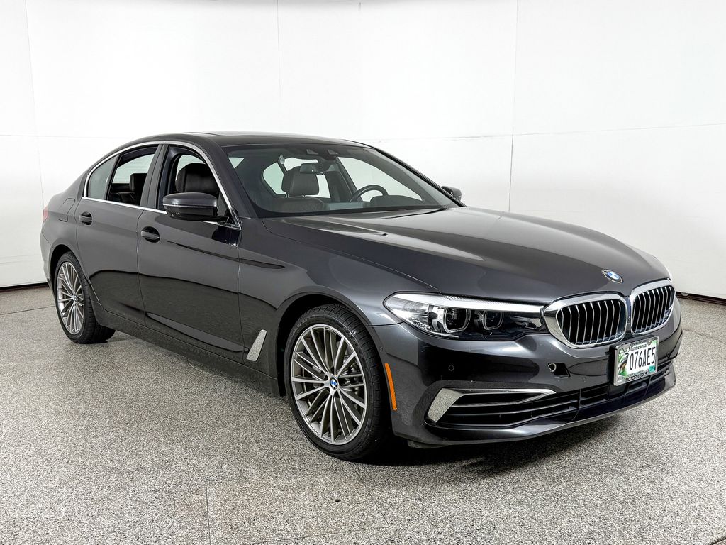 Thumbnail: 2020 BMW 5 Series - 4