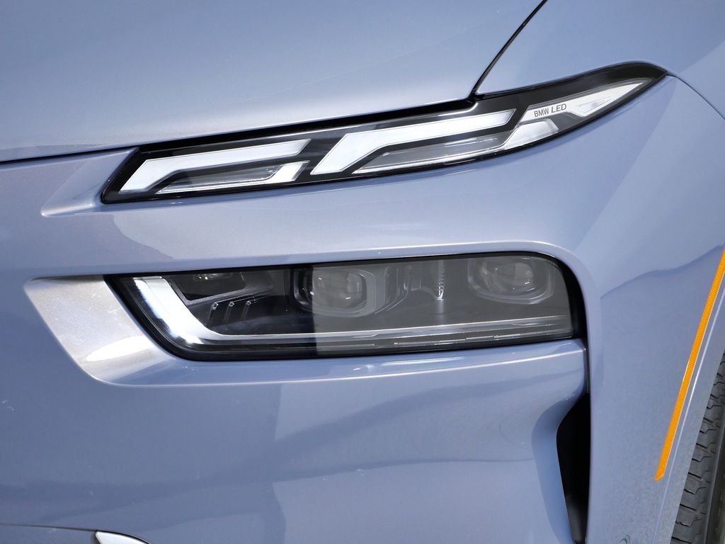 Thumbnail: 2025 BMW X7 - 4