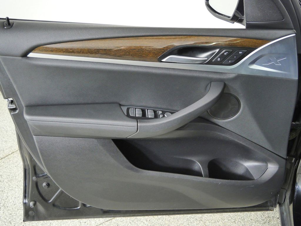 Thumbnail: 2020 BMW X3 - 33