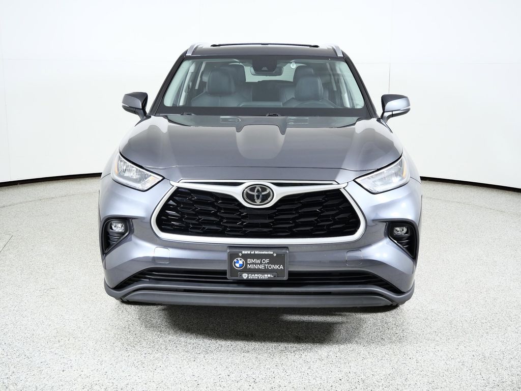 Thumbnail: 2020 Toyota Highlander - 3