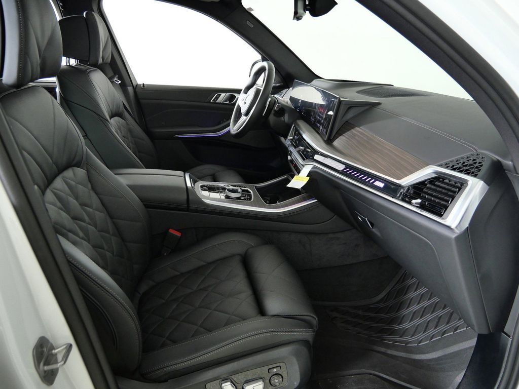 Thumbnail: 2026 BMW X5 - 20