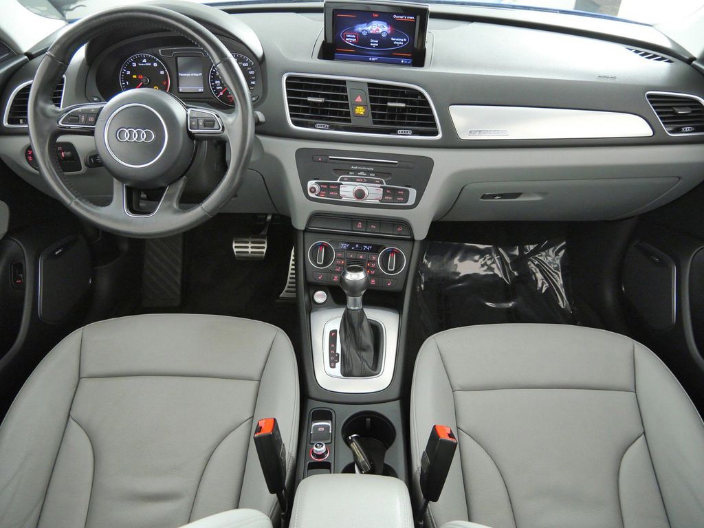 Thumbnail: 2017 Audi Q3 - 6