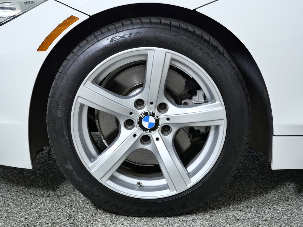 Thumbnail: 2009 BMW Z4 - 18