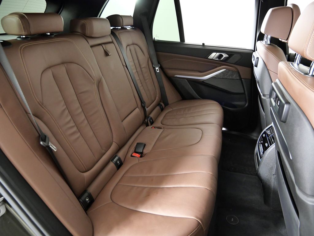 Thumbnail: 2020 BMW X5 - 27