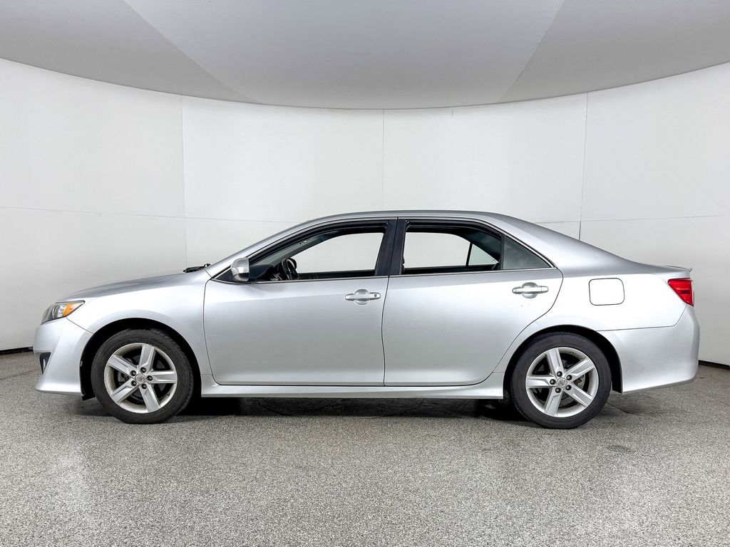 2012 Toyota Camry L 6