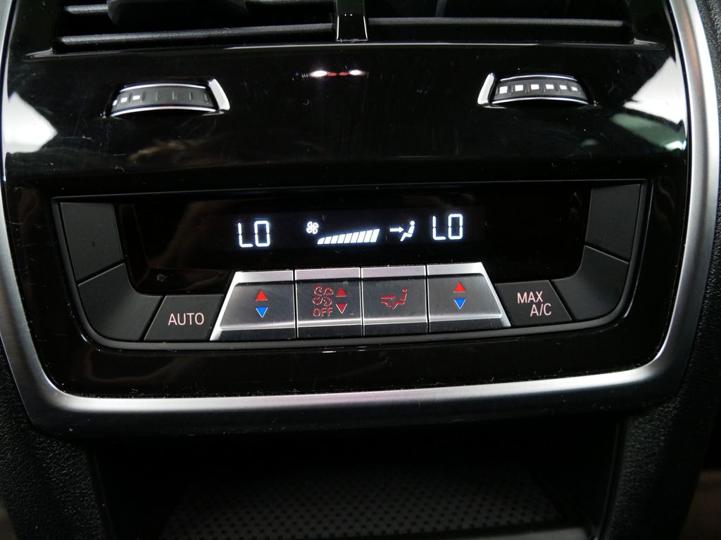 2023 BMW X6 xDrive40i 34