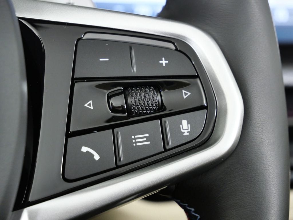 Thumbnail: 2025 BMW 4 Series - 38