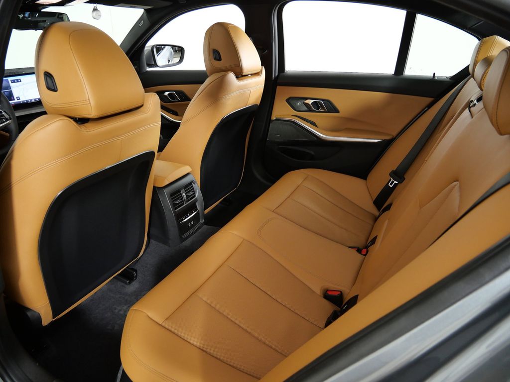 Thumbnail: 2026 BMW 3 Series - 30