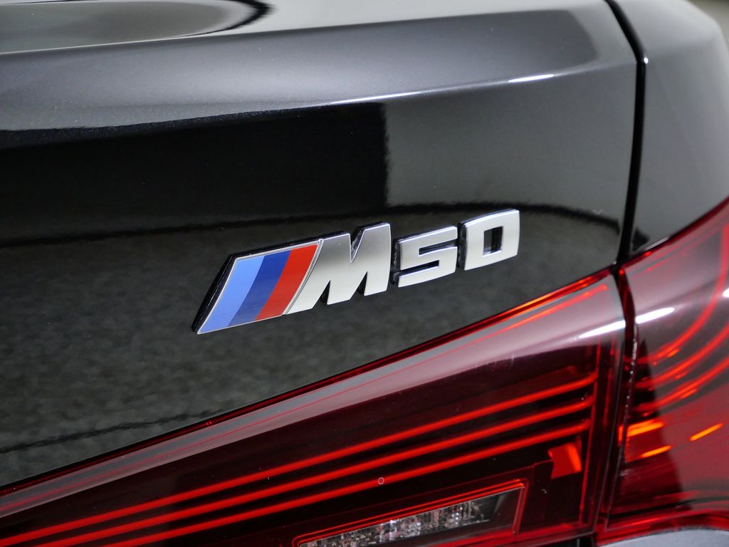 Thumbnail: 2025 BMW i4 - 15