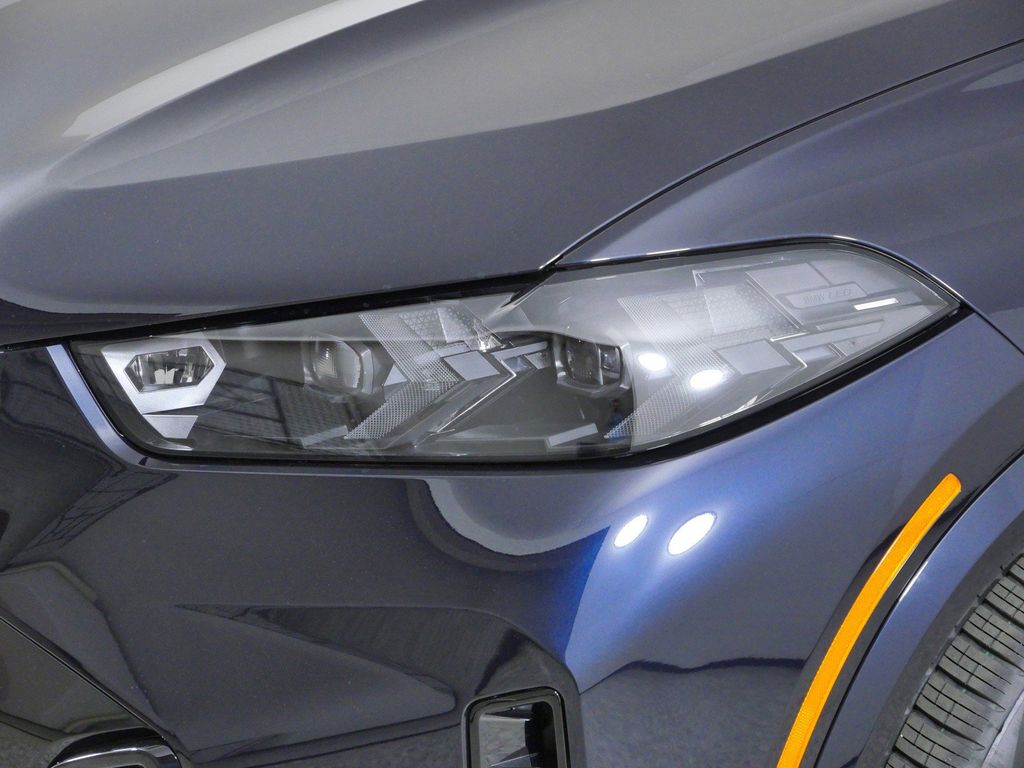 Thumbnail: 2026 BMW X5 - 3