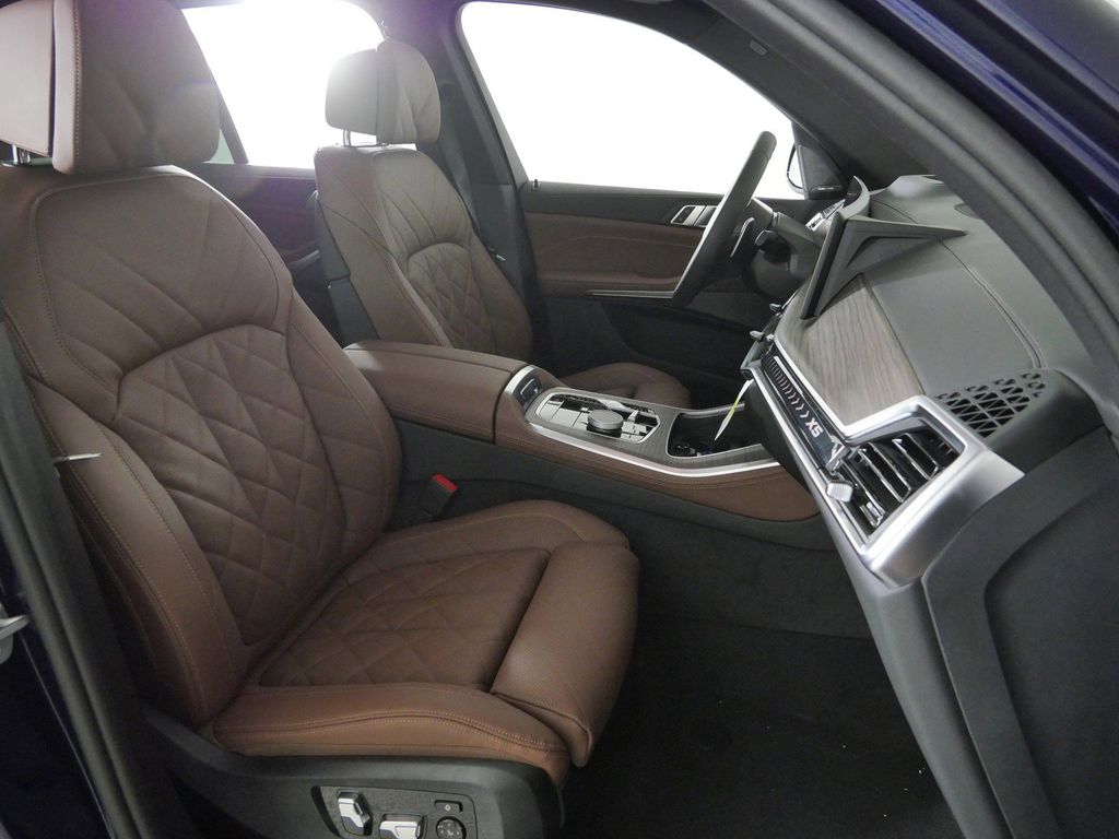 Thumbnail: 2026 BMW X5 - 21