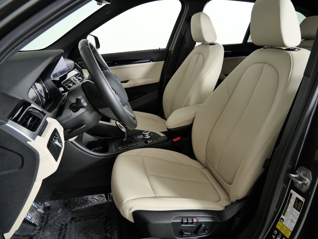 Thumbnail: 2022 BMW X1 - 35