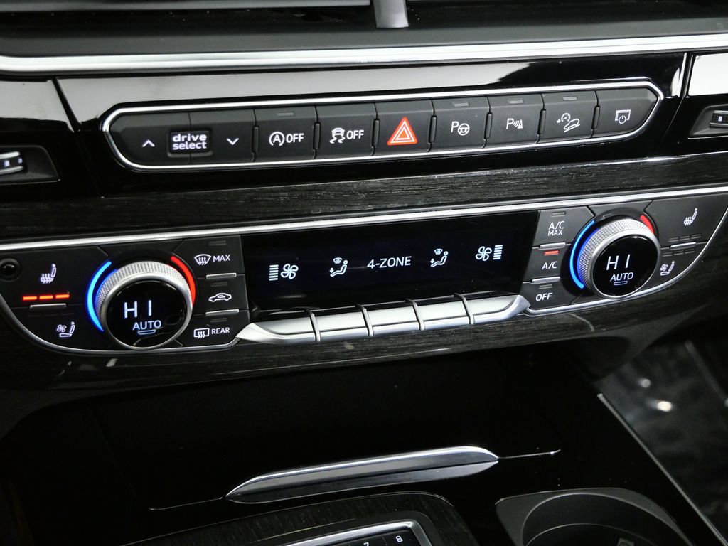 Thumbnail: 2019 Audi Q7 - 45