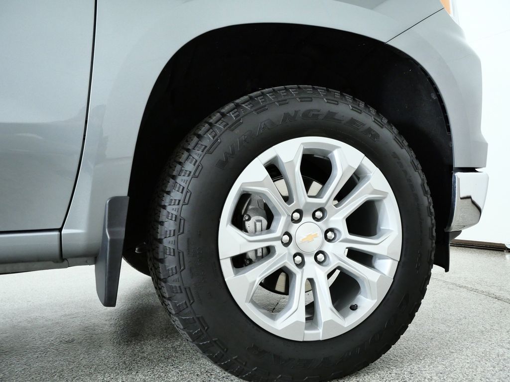 Thumbnail: 2025 Chevrolet Silverado 1500 - 13