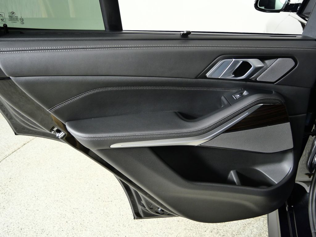 Thumbnail: 2026 BMW X5 - 31