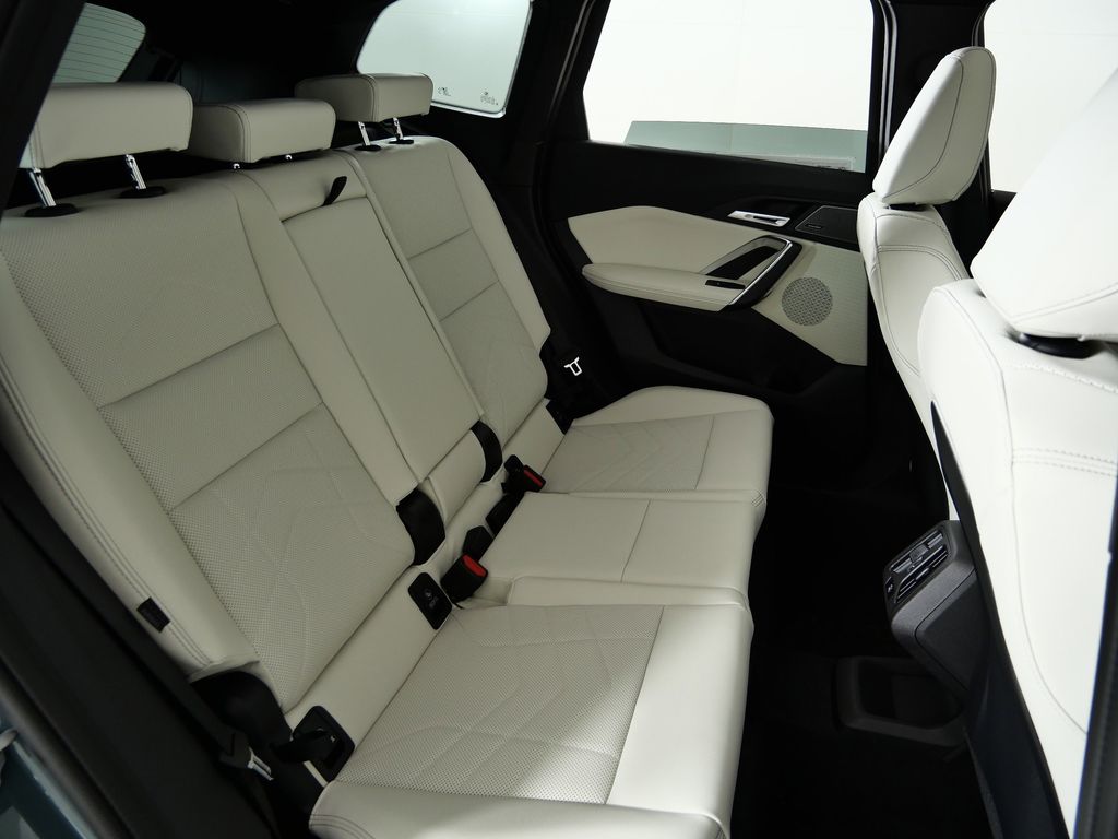 Thumbnail: 2026 BMW X1 - 25