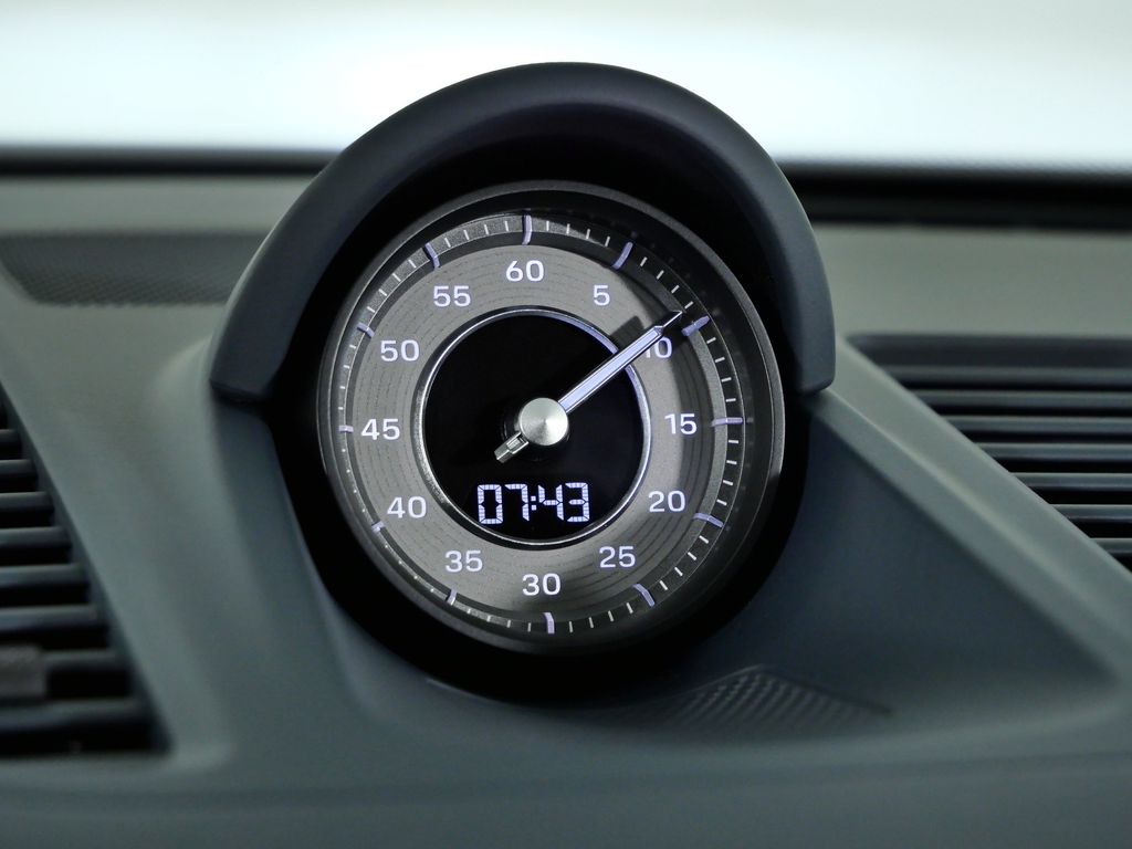 Thumbnail: 2023 Porsche 911 - 44