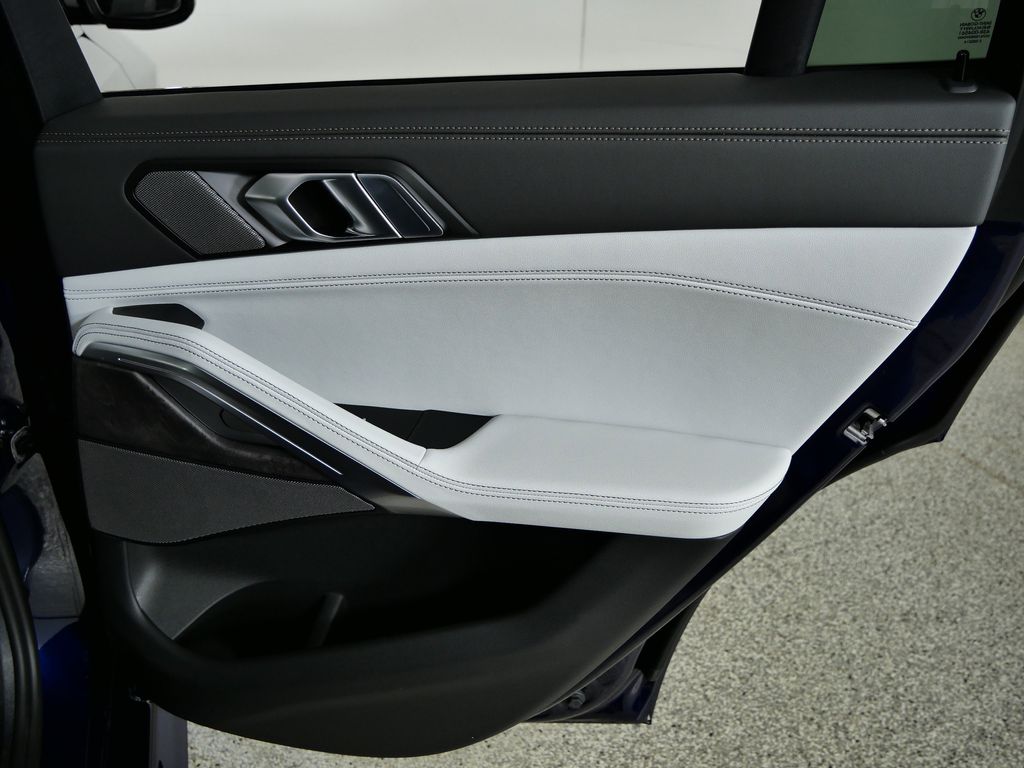 Thumbnail: 2026 BMW X6 - 25