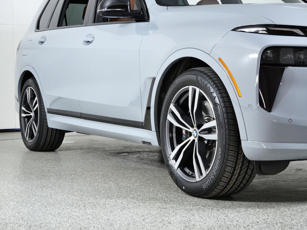 Thumbnail: 2025 BMW X7 - 7