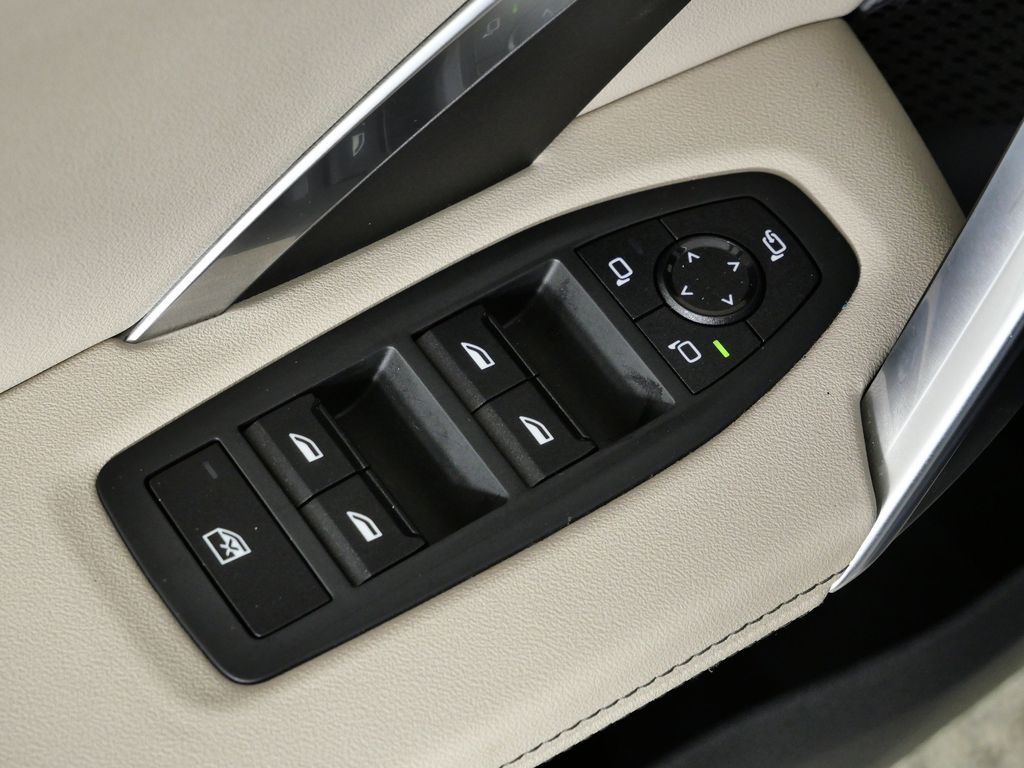 Thumbnail: 2024 BMW X1 - 38