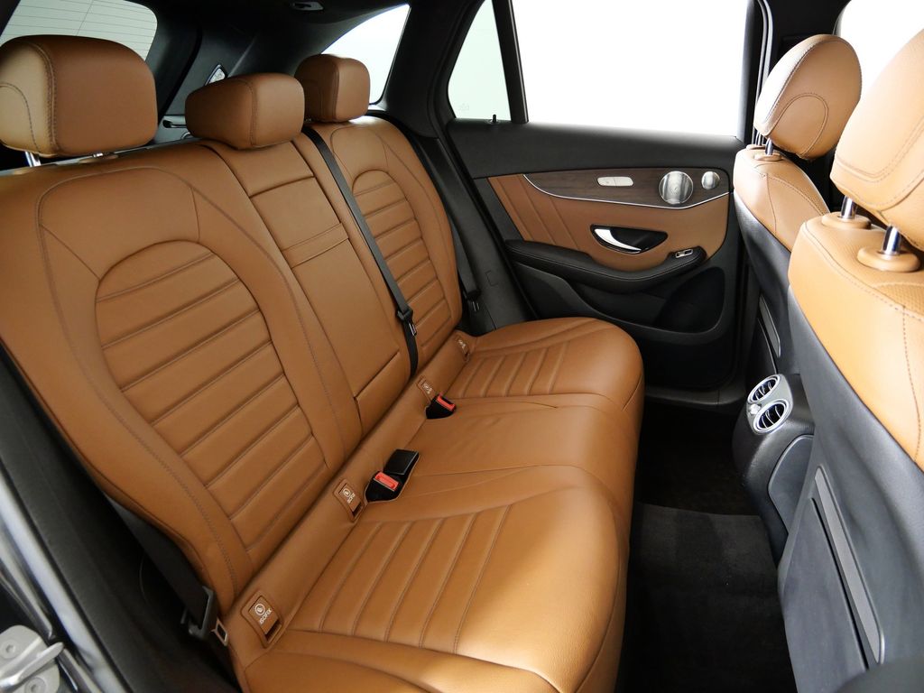 Thumbnail: 2021 Mercedes-Benz GLC - 27