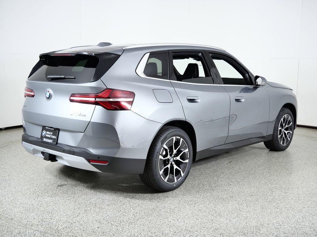 Thumbnail: 2026 BMW X3 - 9