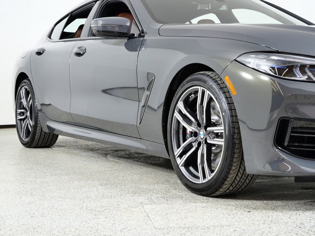 Thumbnail: 2026 BMW 8 Series - 6