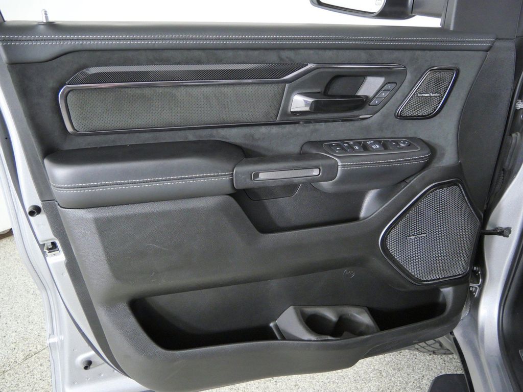 Thumbnail: 2022 RAM 1500 - 32