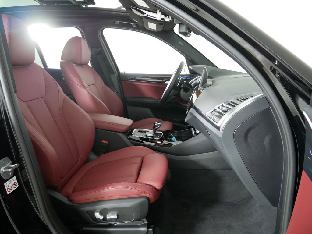 Thumbnail: 2022 BMW X3 - 26