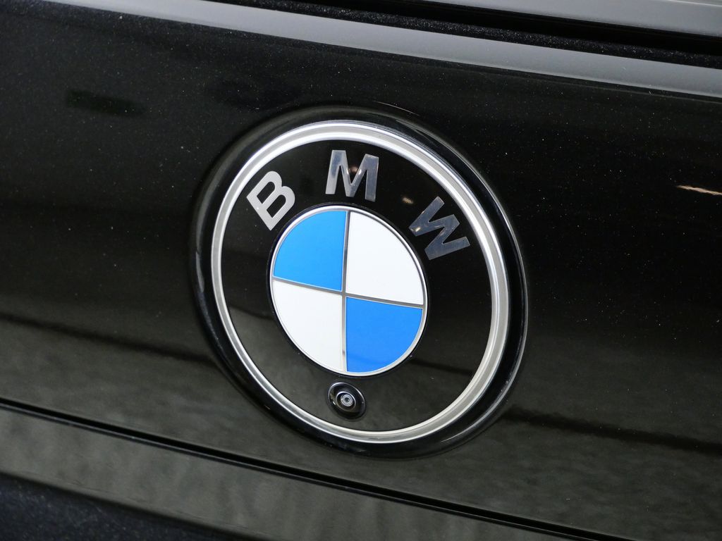 Thumbnail: 2023 BMW 7 Series - 14