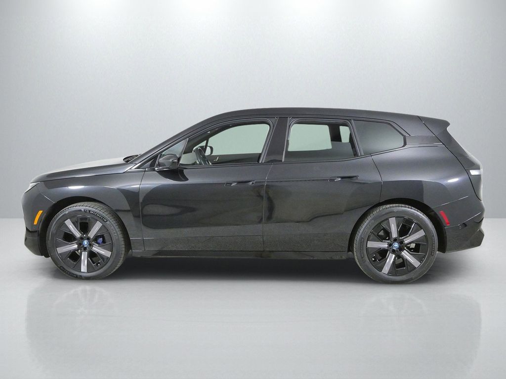 Thumbnail: 2023 BMW iX - 18