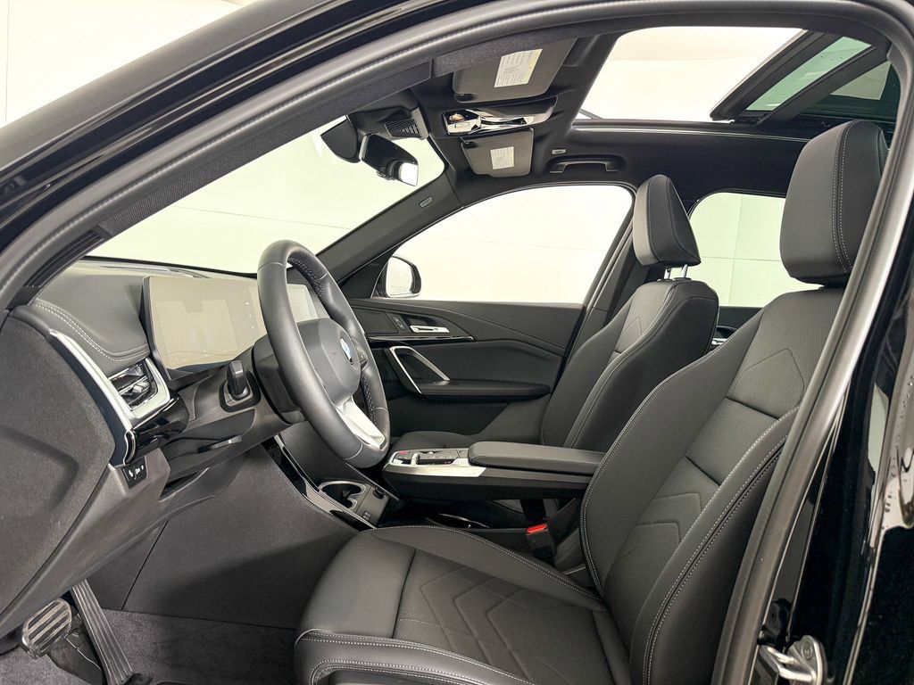 Thumbnail: 2025 BMW X1 - 33