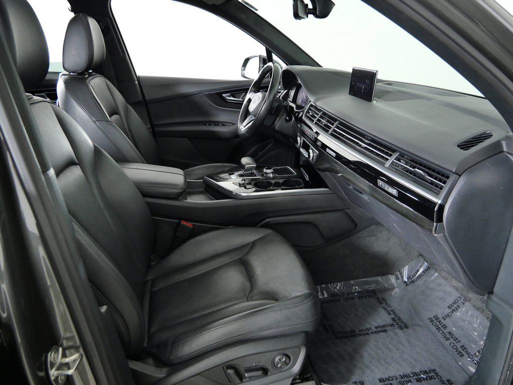 Thumbnail: 2019 Audi Q7 - 21