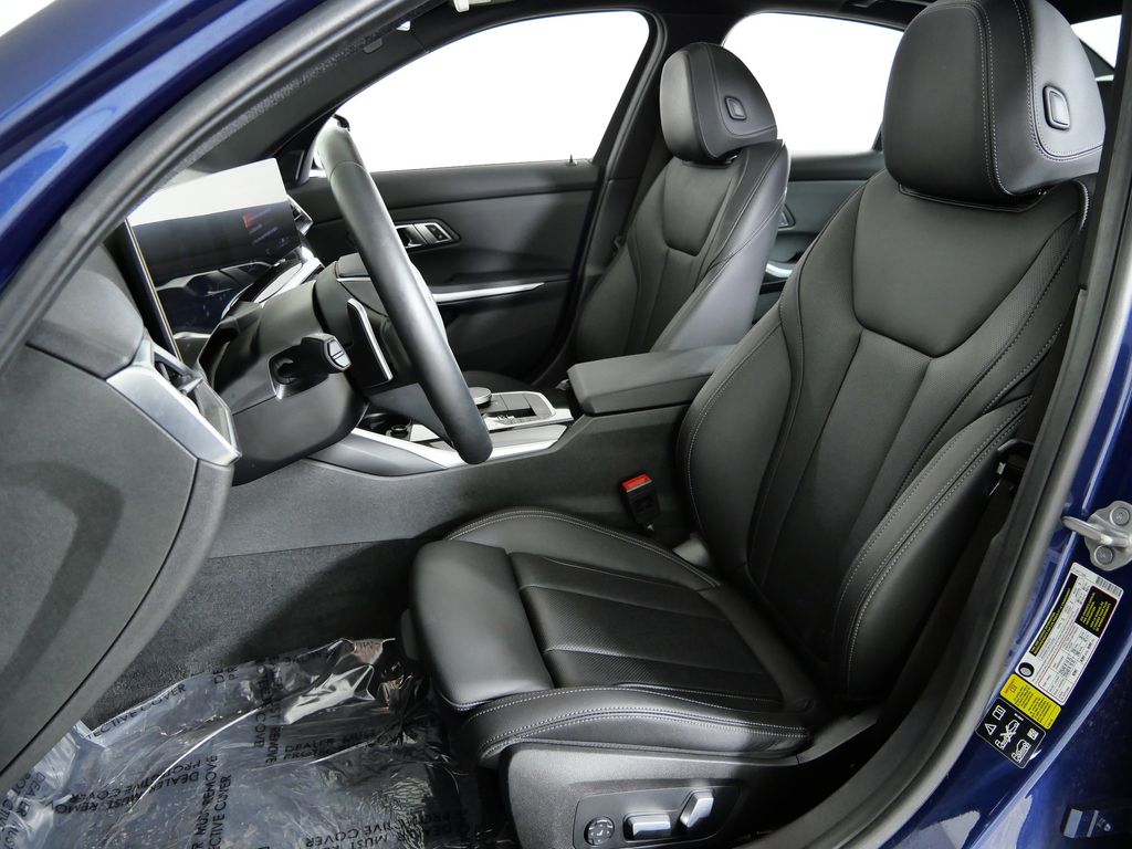 Thumbnail: 2023 BMW 3 Series - 38