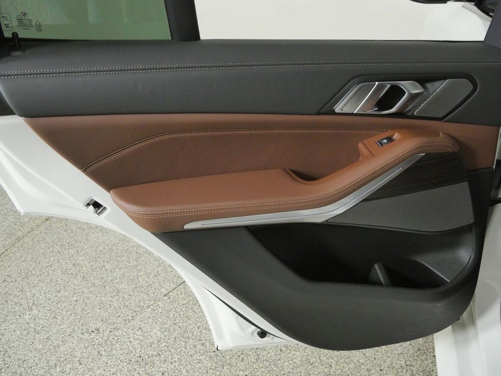 Thumbnail: 2025 BMW X5 - 35