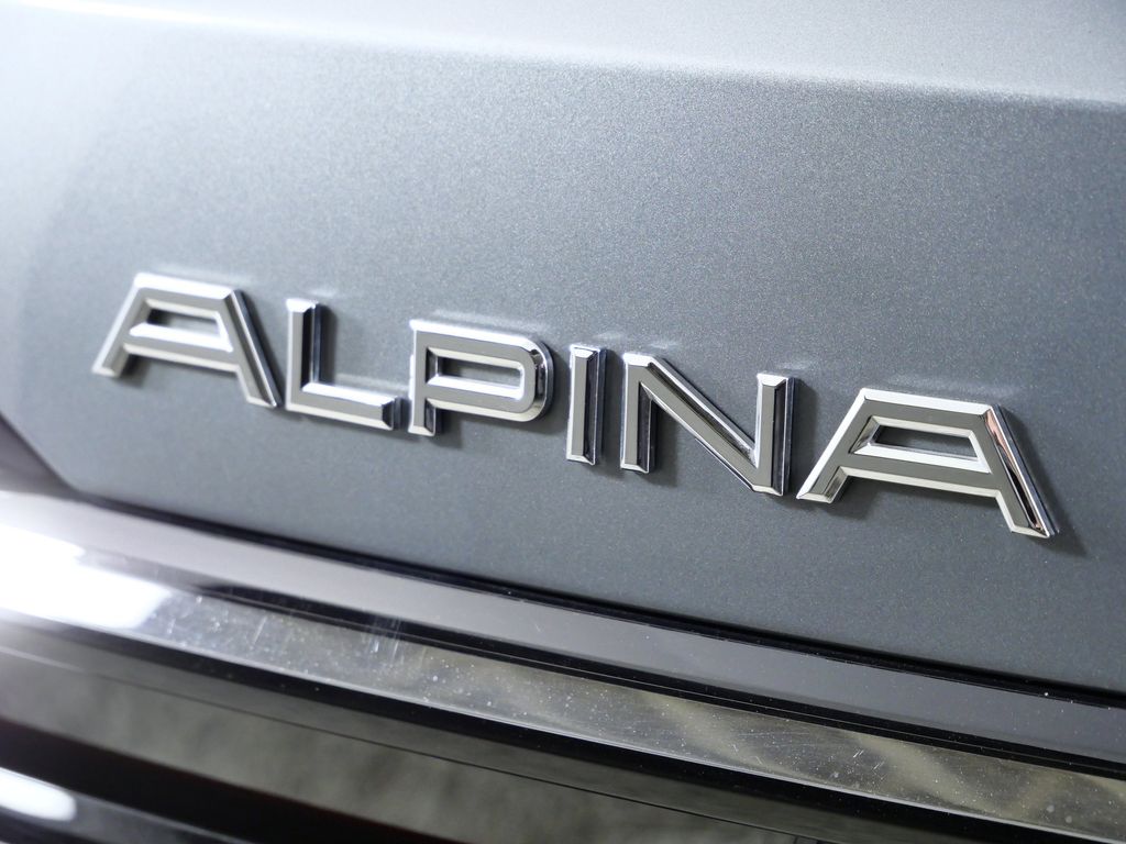 Thumbnail: 2023 BMW X7 - 16