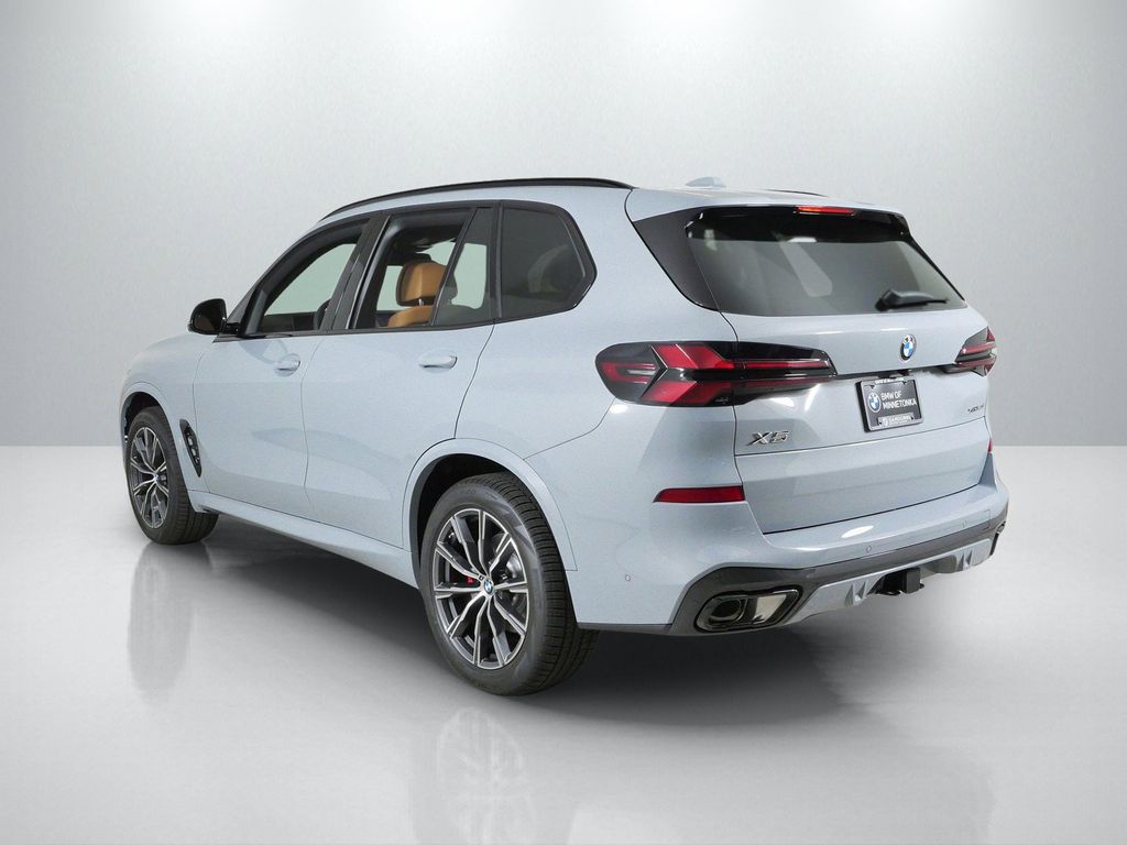Thumbnail: 2026 BMW X5 - 14