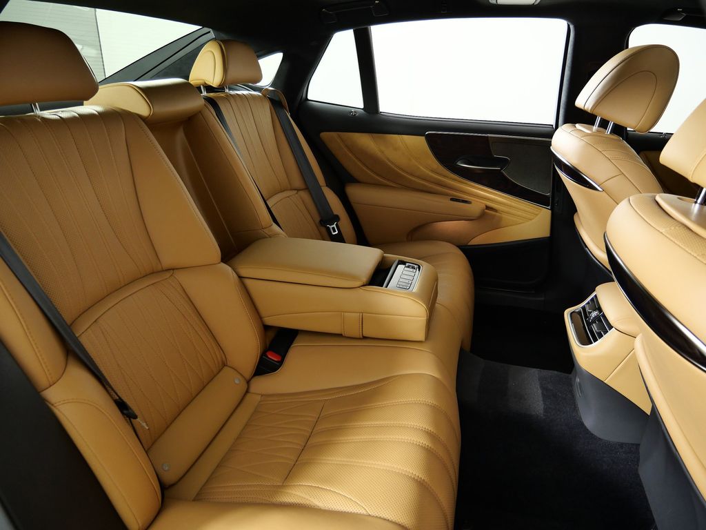 Thumbnail: 2024 Lexus LS - 27