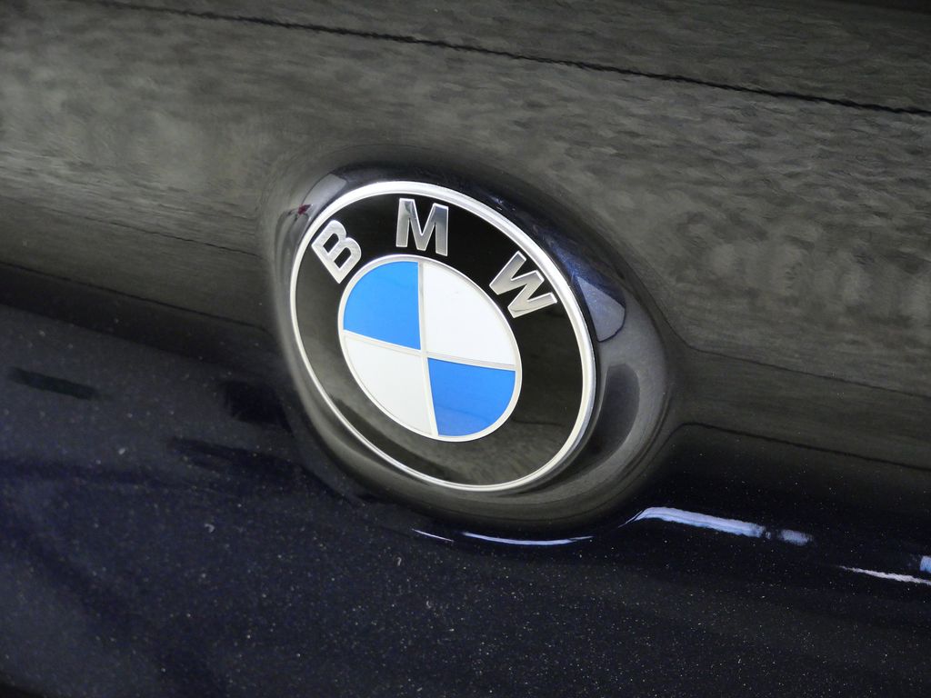 Thumbnail: 2026 BMW 8 Series - 11