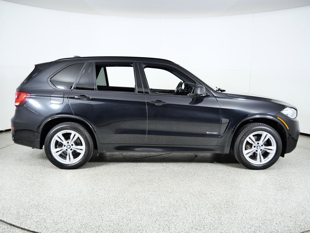 Thumbnail: 2016 BMW X5 - 9