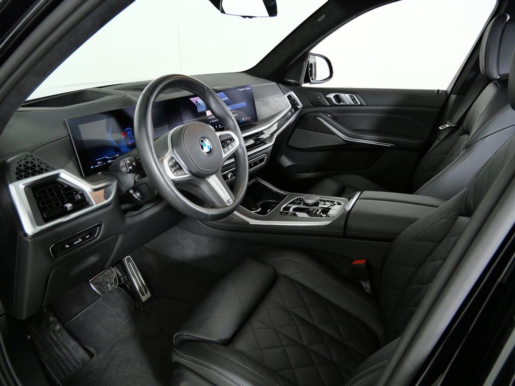 Thumbnail: 2025 BMW X7 - 42