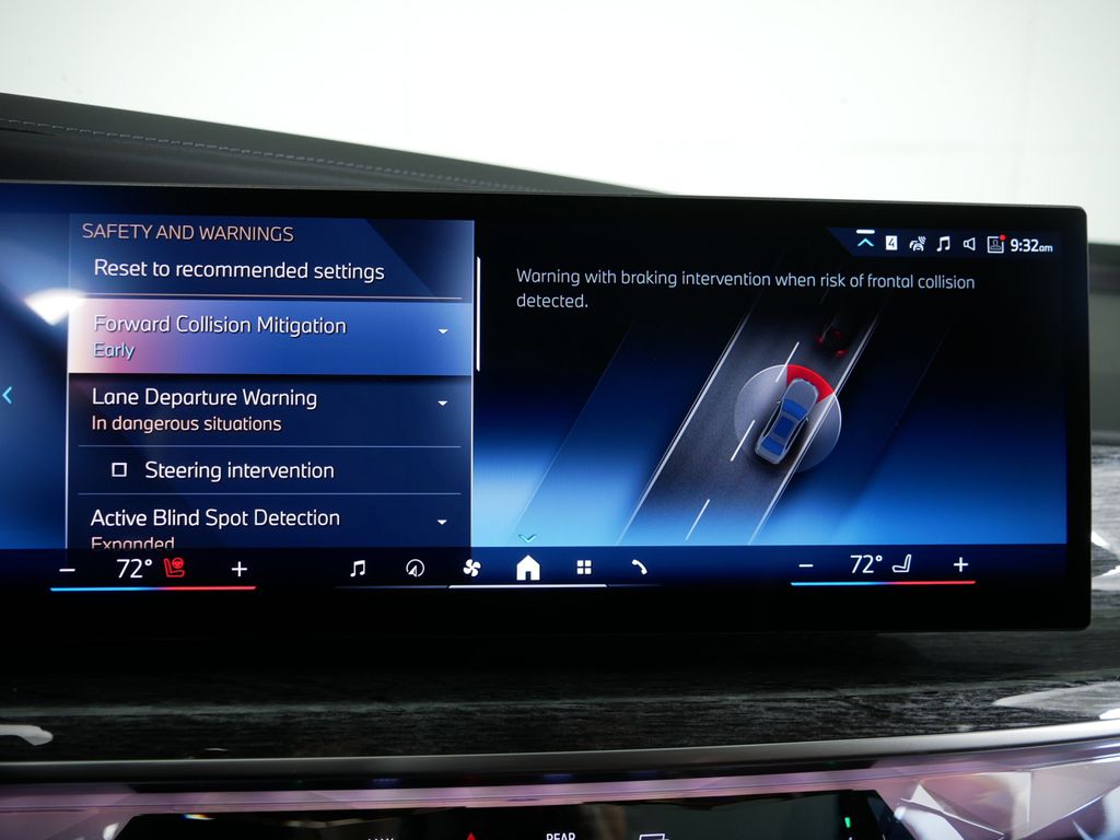 Thumbnail: 2025 BMW 7 Series - 41