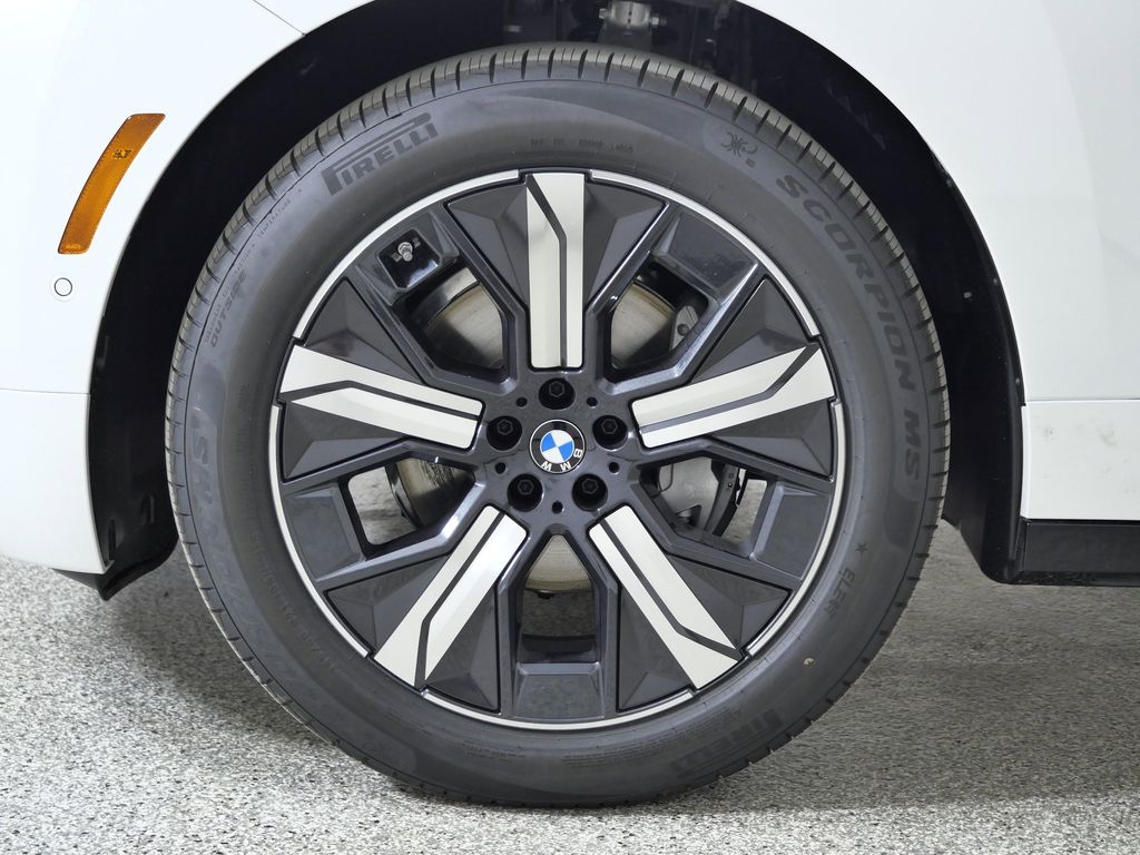 Thumbnail: 2026 BMW iX - 17