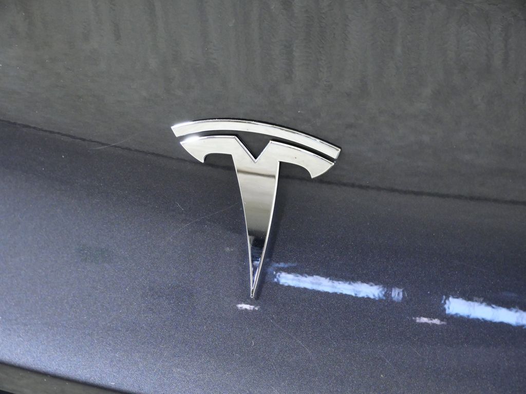 Thumbnail: 2021 Tesla Model Y - 12