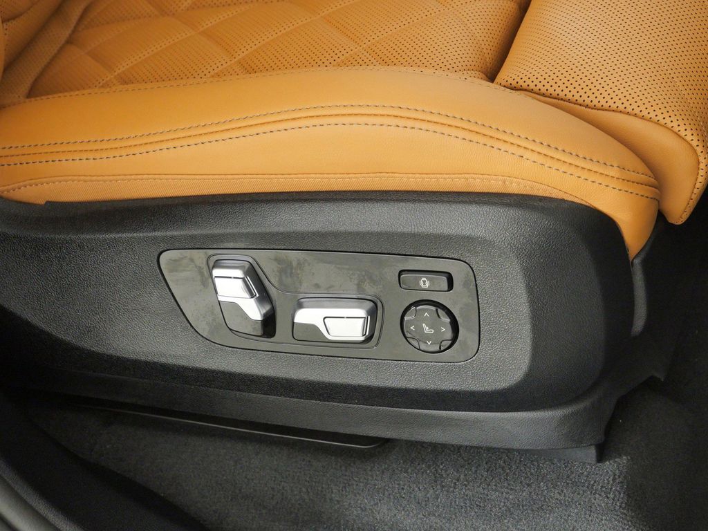 Thumbnail: 2026 BMW X5 - 22