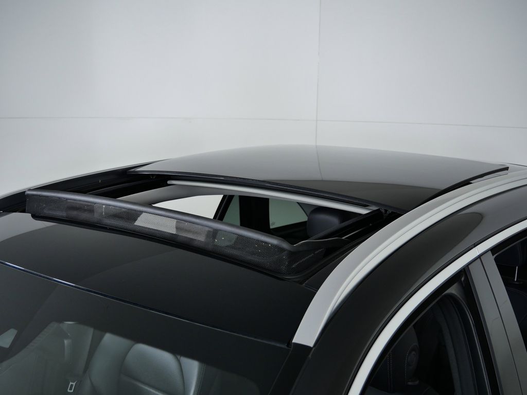 Thumbnail: 2021 Mercedes-Benz GLC - 19