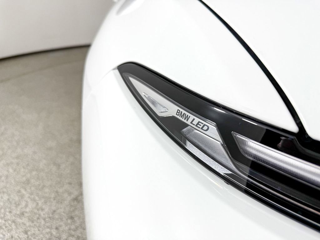 Thumbnail: 2026 BMW X7 - 10