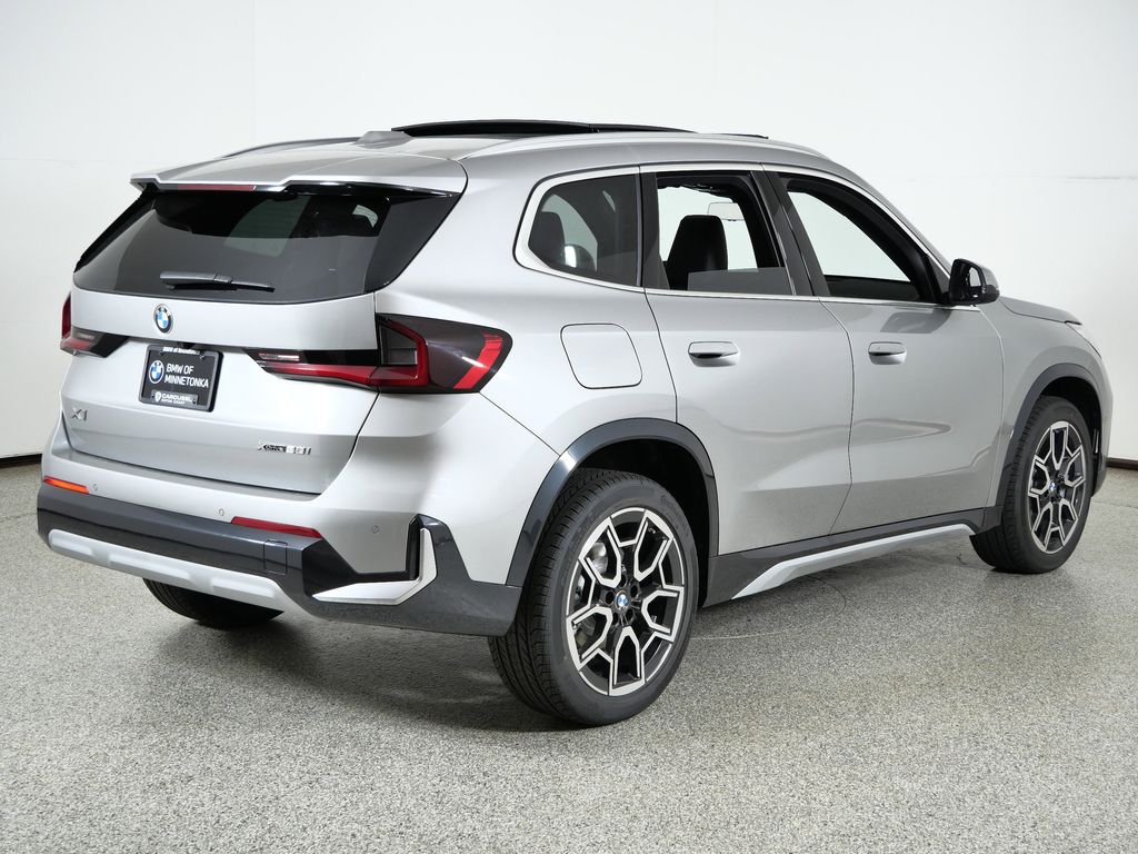Thumbnail: 2026 BMW X1 - 9