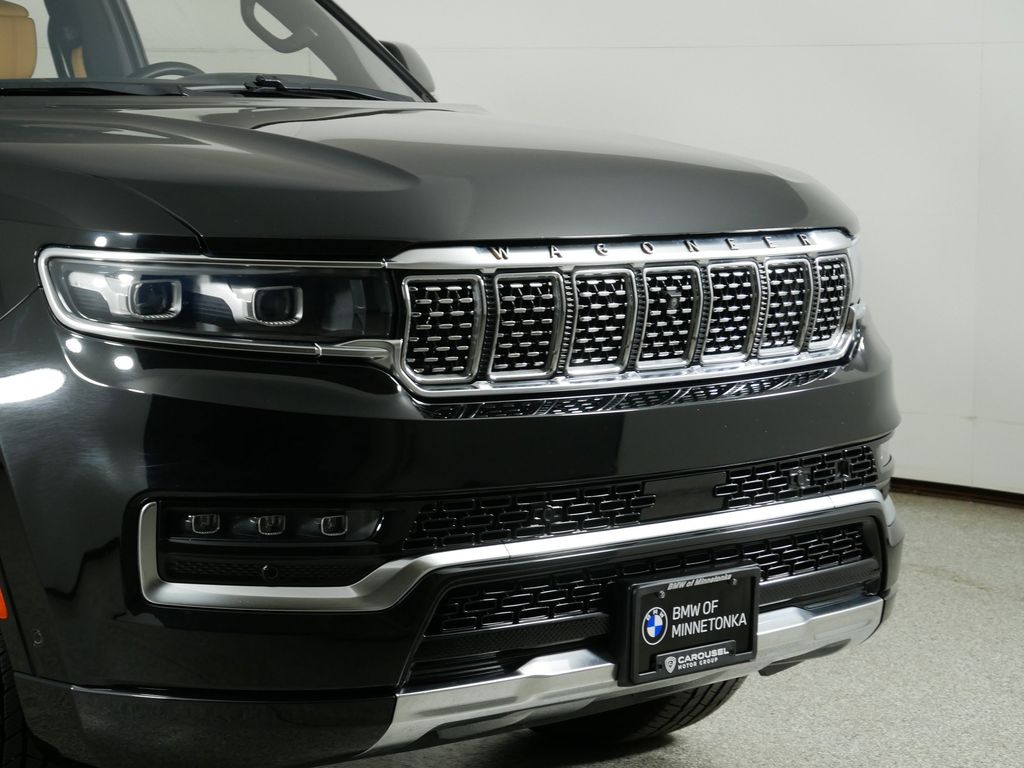 2022 Jeep Grand Wagoneer Series III 4